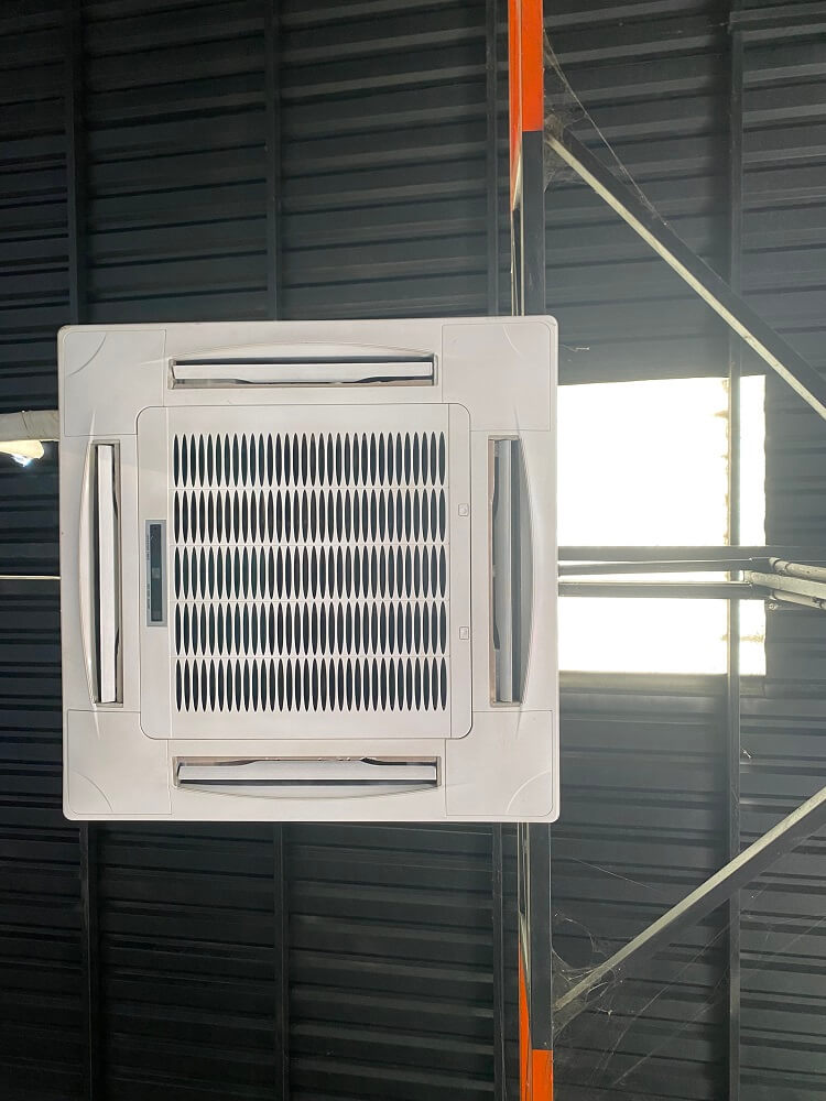 Nhận lắp đặt máy lạnh âm trần cửa hàng tiện lợi