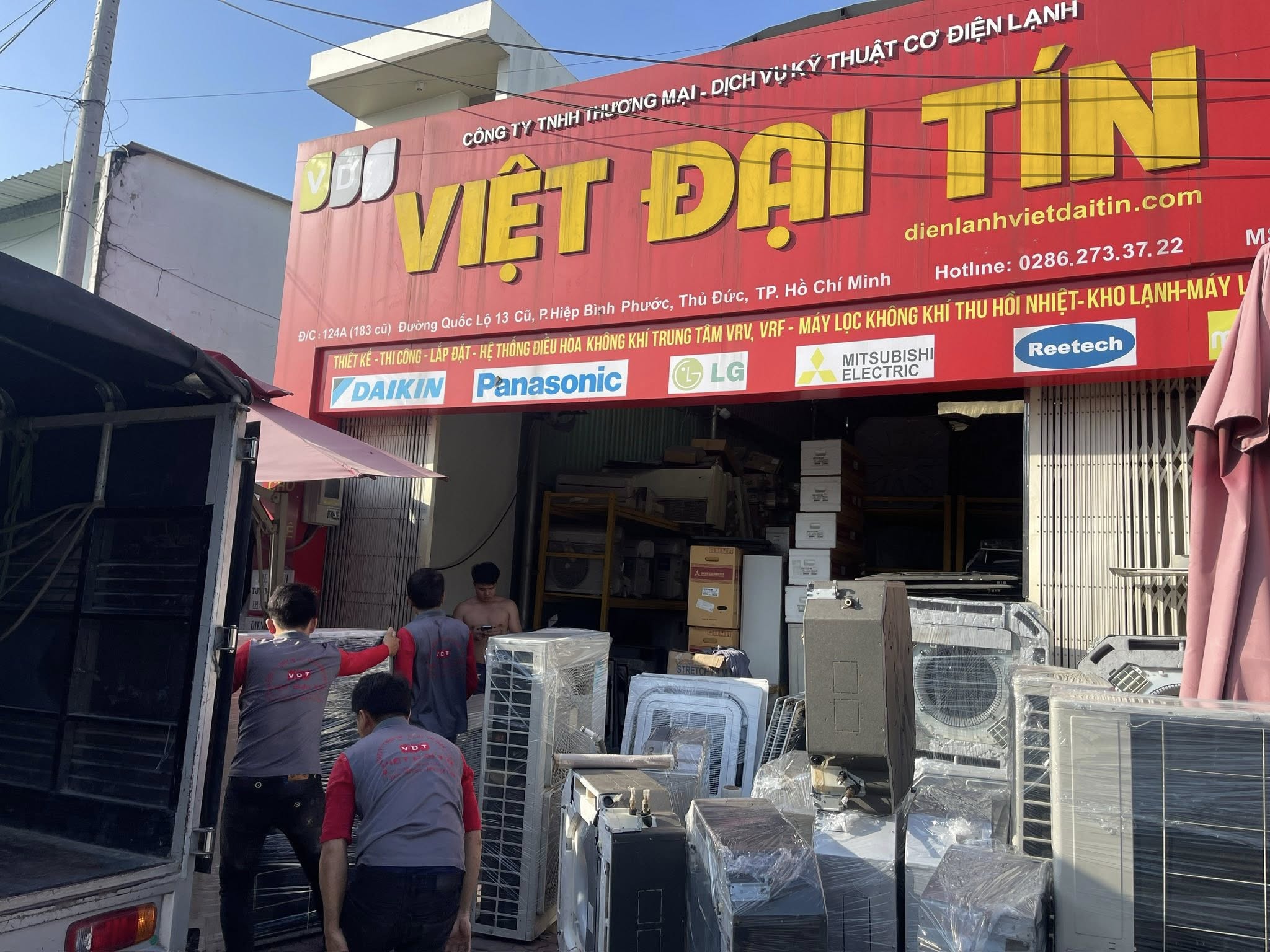 Máy lạnh âm trần Mitsubishi